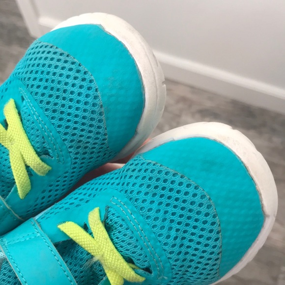 Teal Nike 9c - Picture 4 of 4